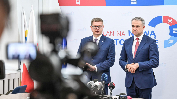 Częstochowa liderem we wdrażaniu sztucznej inteligencji. Miasto podpisało list intencyjny w sprawie PLLuM